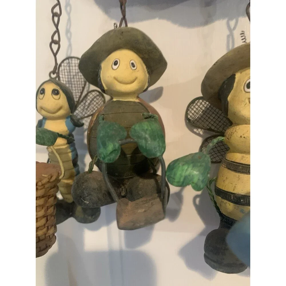 Welcome Busy Bee/Gardening Ceramic Door Hanger Vtg 15”x9”